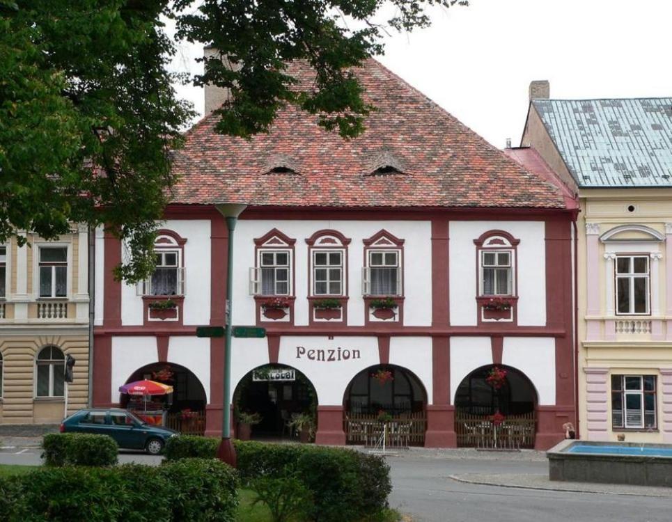 Restaurace A Penzion Podloubi Hotel Opočno Exterior foto